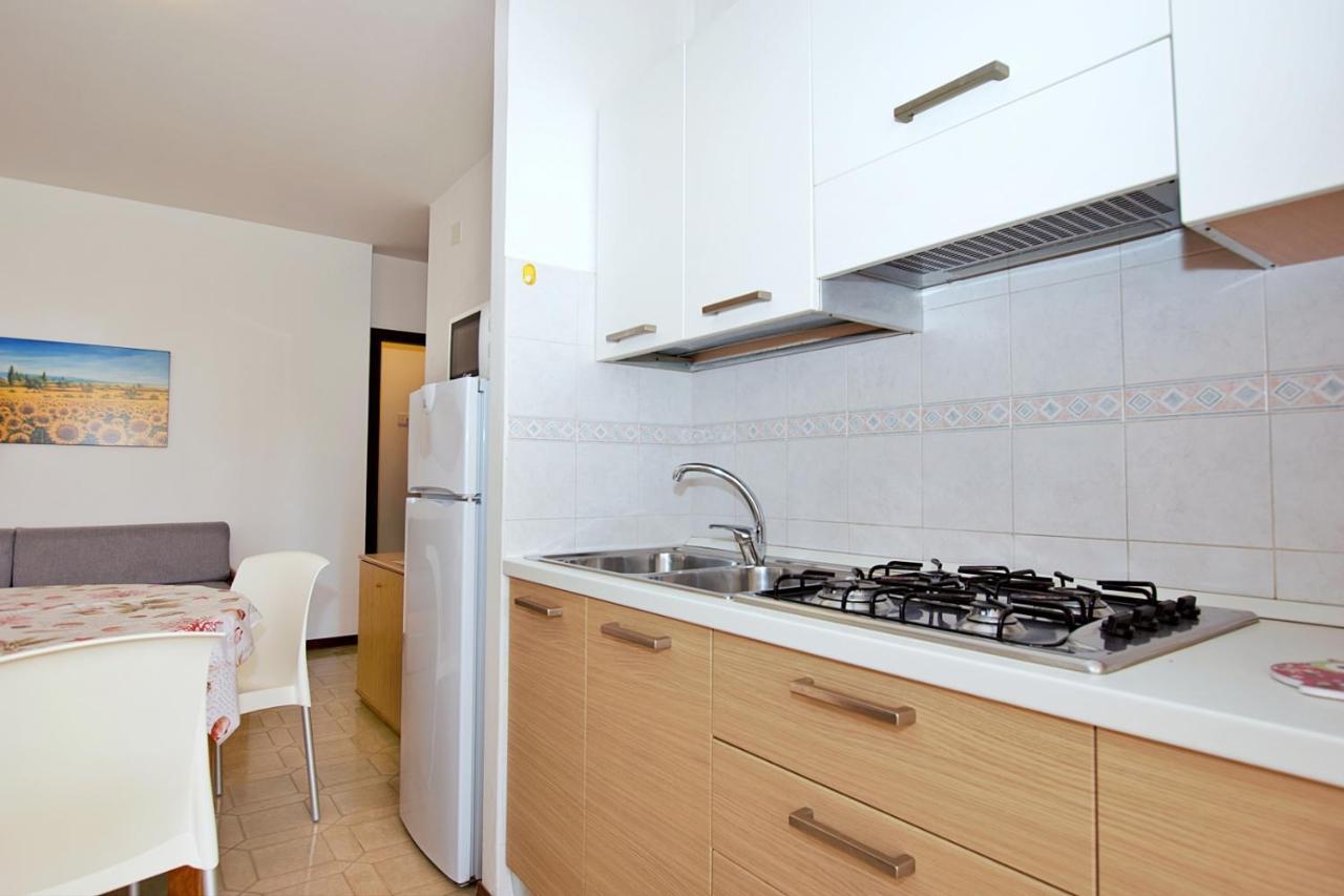 Residenza Canova Lignano Sabbiadoro Eksteriør billede