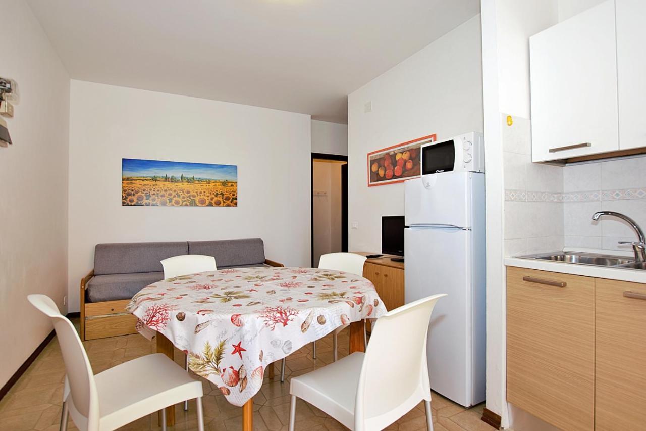 Residenza Canova Lignano Sabbiadoro Eksteriør billede