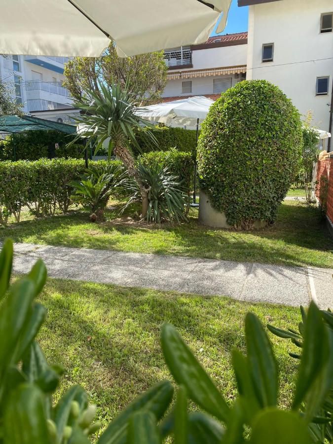 Residenza Canova Lignano Sabbiadoro Eksteriør billede