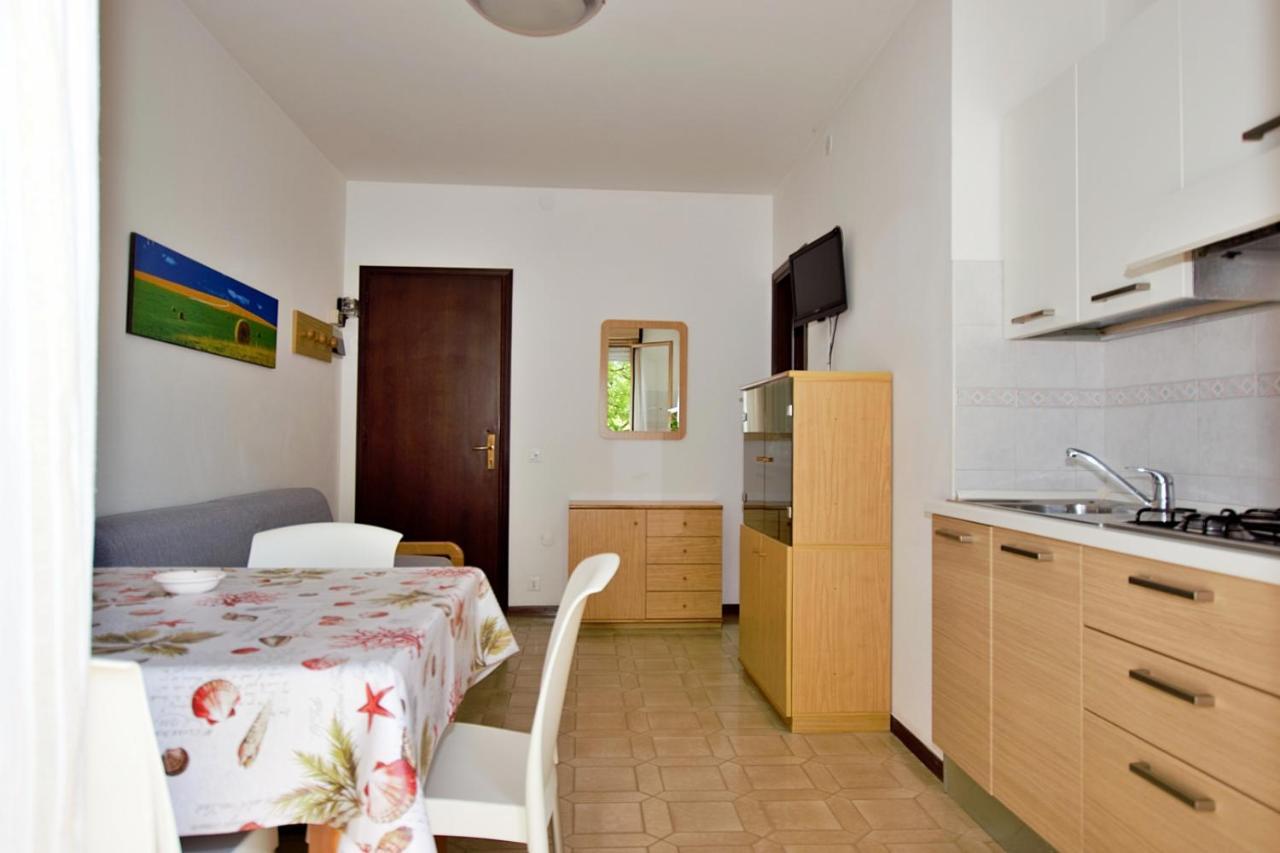 Residenza Canova Lignano Sabbiadoro Eksteriør billede
