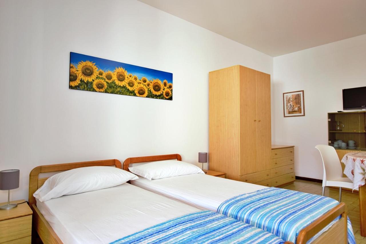 Residenza Canova Lignano Sabbiadoro Eksteriør billede