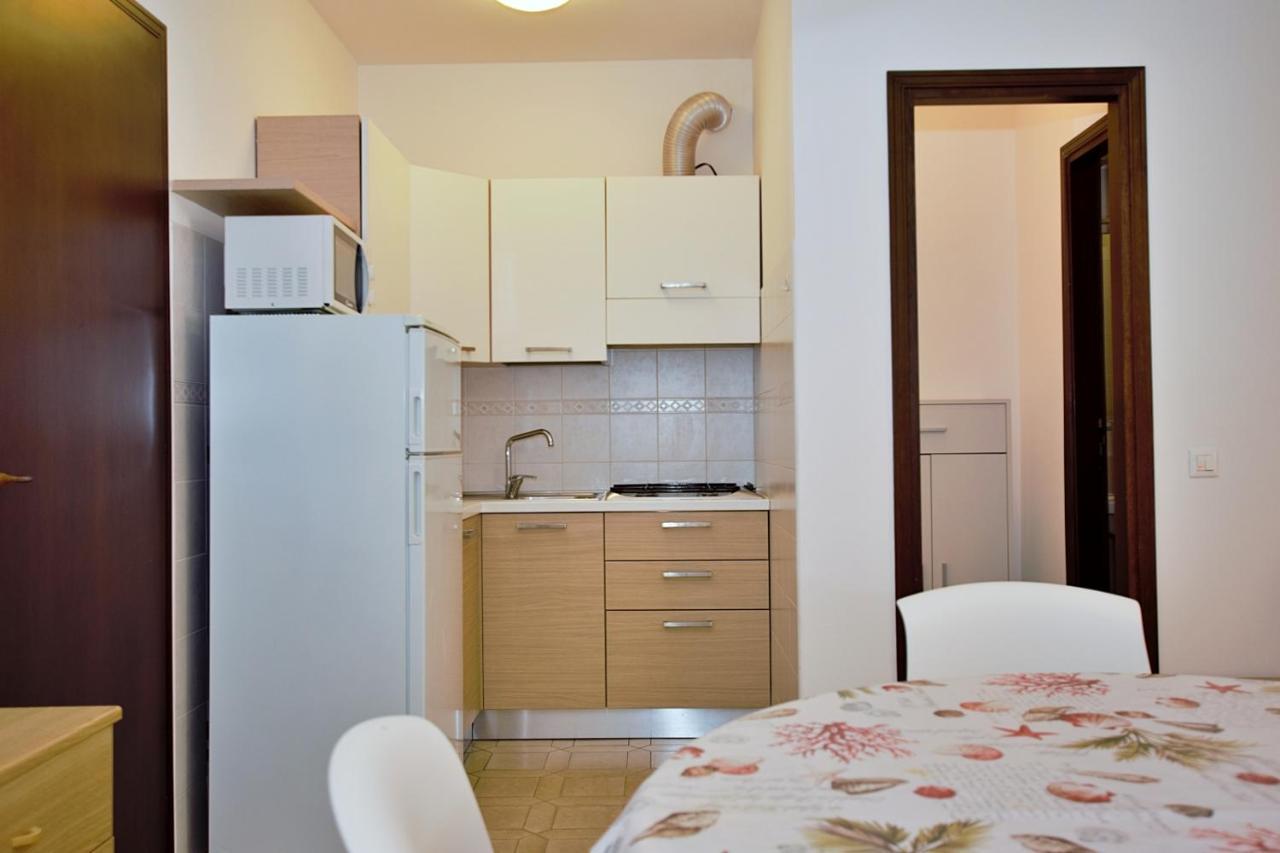 Residenza Canova Lignano Sabbiadoro Eksteriør billede